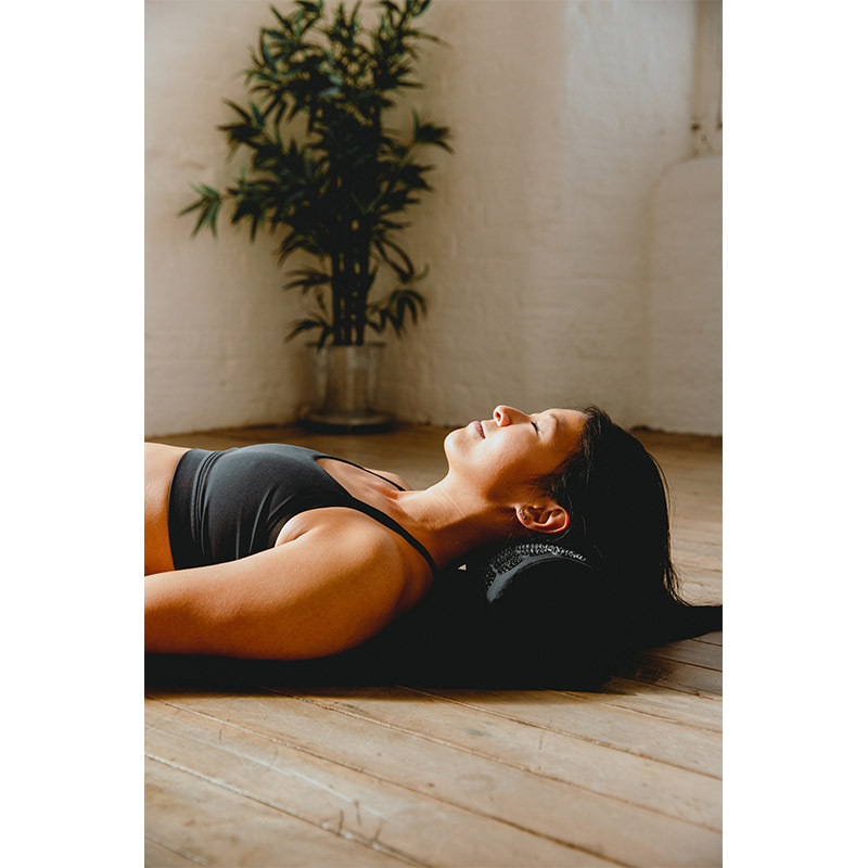 YOGI BARE ACCUPRESSURE MAT & PILLOW SET - Image 4