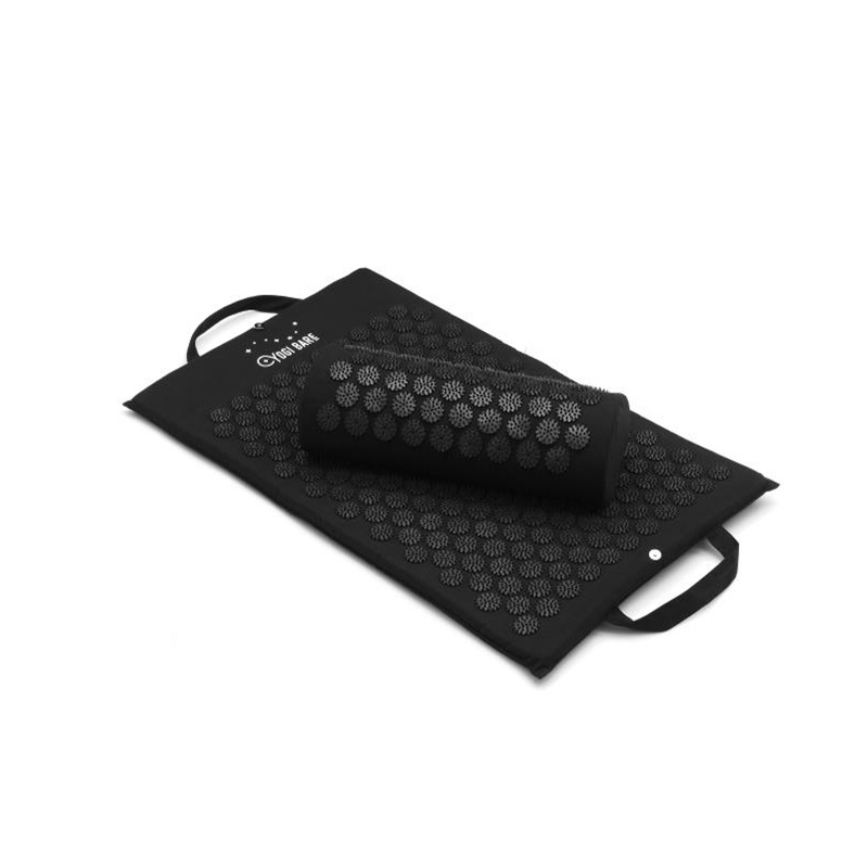 YOGI BARE ACCUPRESSURE MAT & PILLOW SET - Image 5